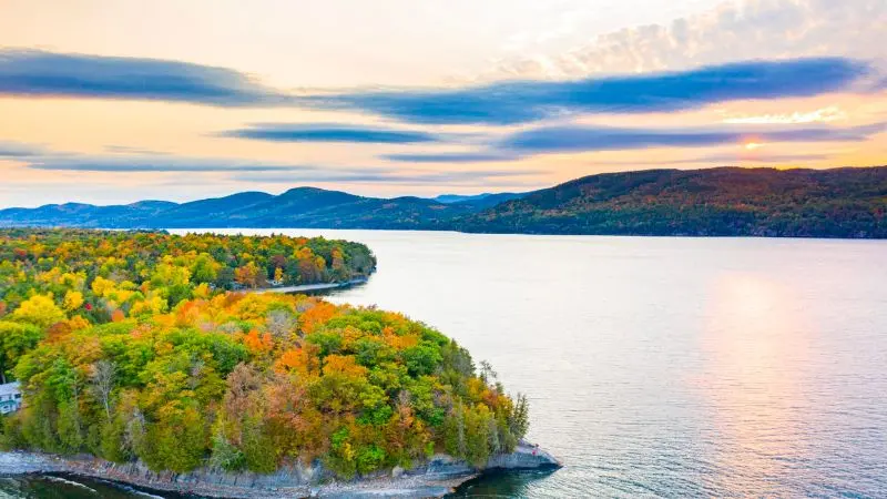 Du lịch New England ch&igrave;m đắm trong bức tranh thu thanh thuần 9