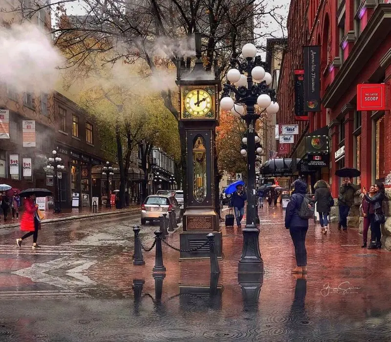 Gastown, điểm đến lịch sử v&agrave; hiện đại tại Vancouver 6