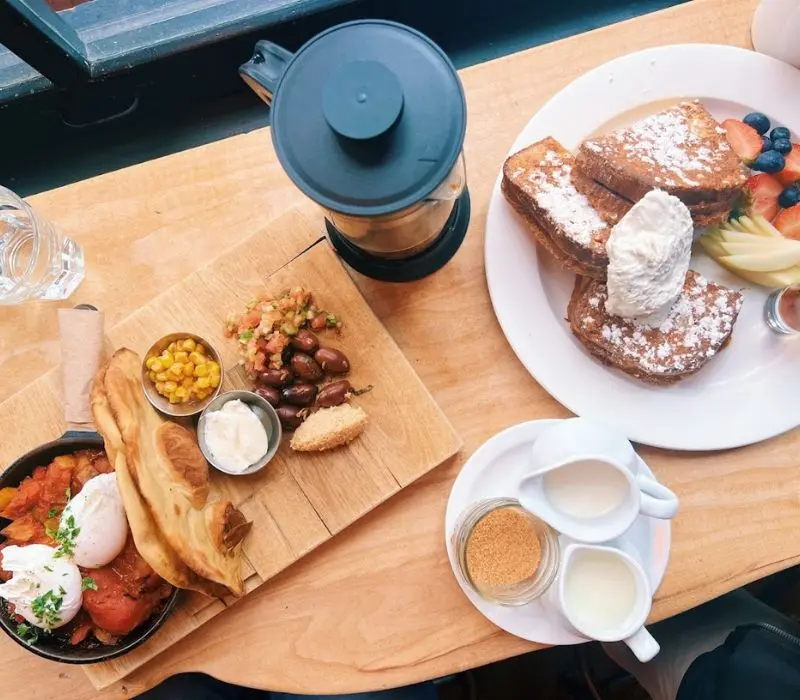 Gastown, điểm đến lịch sử v&agrave; hiện đại tại Vancouver 11