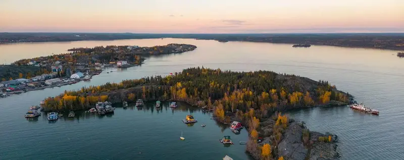 H&agrave;nh tr&igrave;nh săn cực quang ở Yellowknife 8