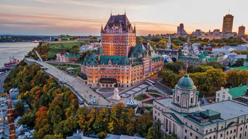 Khám phá thành phố Montréal hiện đại, rộng lớn nhất nhì Canada 7