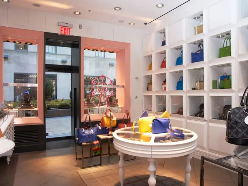 Lạc lối ở Rockefeller Center: Ốc đảo văn hóa giữa lòng New York 7