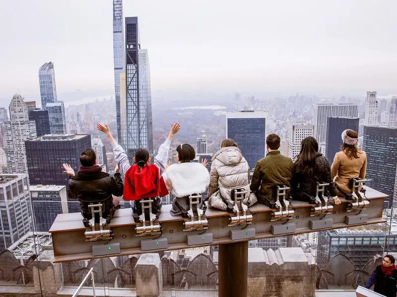 Lạc lối ở Rockefeller Center: Ốc đảo văn hóa giữa lòng New York 3