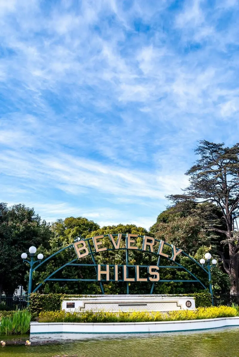 Lạc v&agrave;o thi&ecirc;n đường Beverly Hills, thủ phủ của sự xa hoa 3