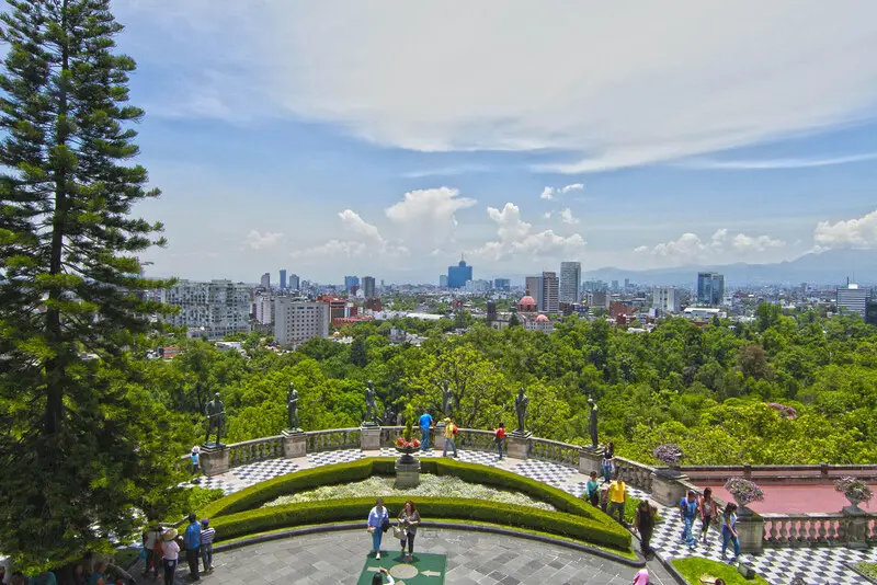Mexico City si&ecirc;u đ&ocirc; thị s&ocirc;i động b&ecirc;n những gi&aacute; trị xưa cũ 10
