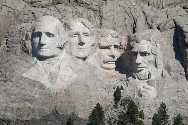 Núi Rushmore: Công trình điêu khắc chân dung 4 tổng thống vĩ đại của Mỹ 3