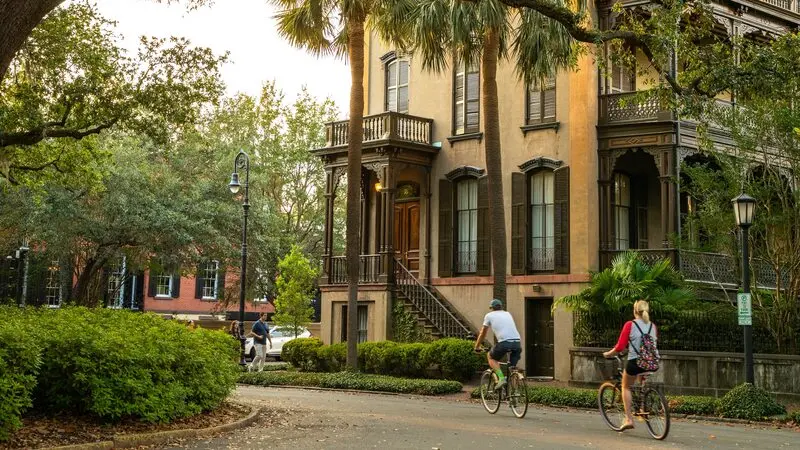 Savannah mang bầu kh&ocirc;ng kh&iacute; ho&agrave;i niệm ở Georgia miền nam nước Mỹ 5