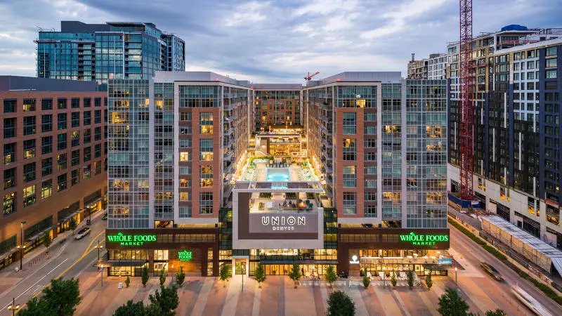 Th&agrave;nh phố Denver nhộn nhịp của tiểu bang Colorado 8
