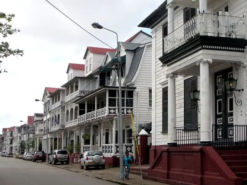 T&igrave;m về vi&ecirc;n ngọc Suriname, huyền thoại sắc tộc nơi bờ biển Nam Mỹ 5