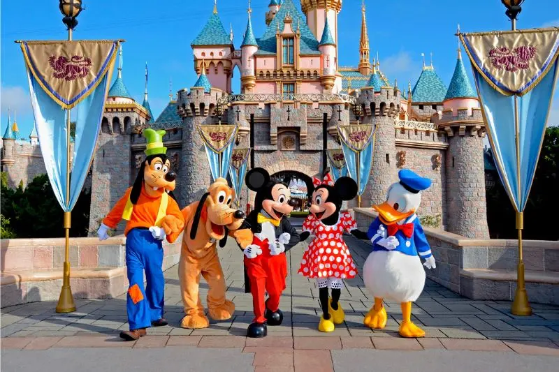 Từng bước kh&aacute;m ph&aacute; Los Angeles kinh đ&ocirc; điện ảnh thế giới 8