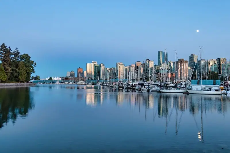 Vancouver, th&agrave;nh phố cảng căng tr&agrave;n nhựa sống ở T&acirc;y Canada 2