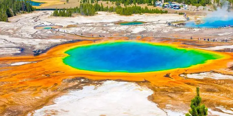 Yellowstone: Vườn quốc gia l&acirc;u đời nhất nước Mỹ v&agrave; thế giới 2