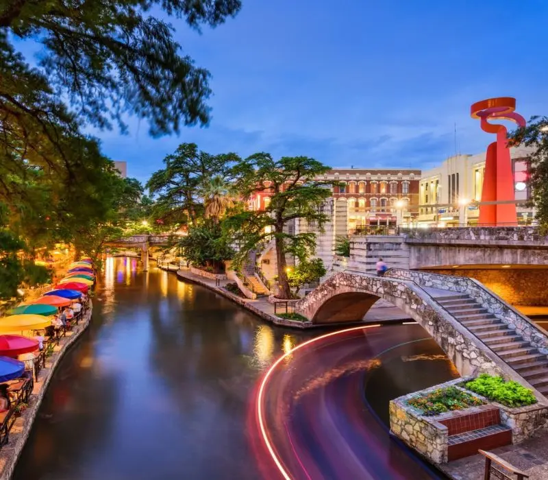 San Antonio: Địa điểm tham quan đa sắc màu lý thú ở Texas, Mỹ