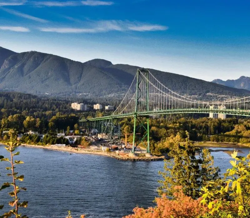 Vancouver, thành phố cảng căng tràn nhựa sống ở Tây Canada