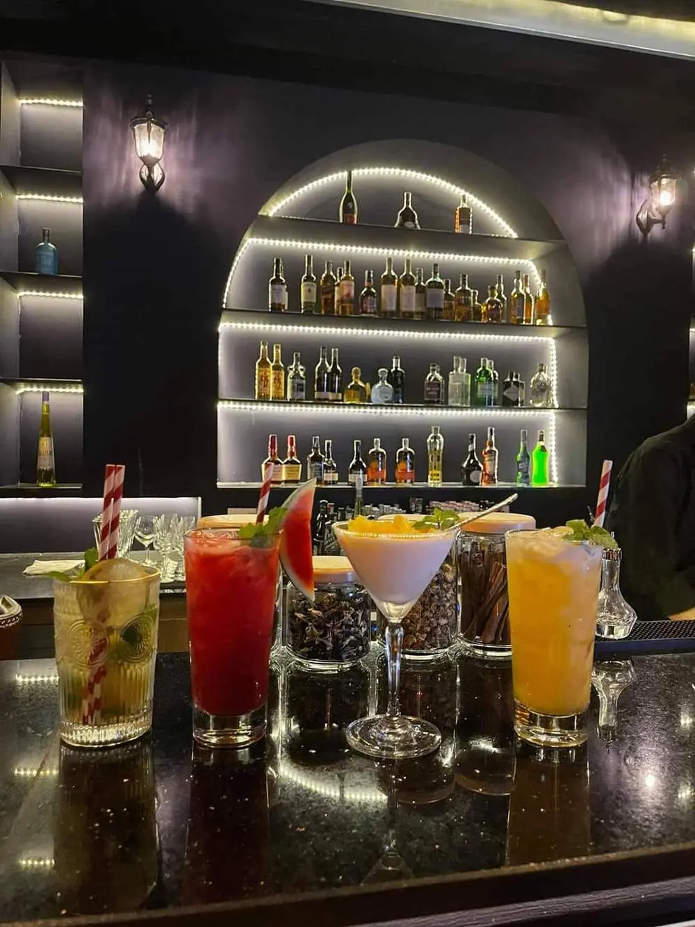 Đến với Kwai's Bistro Con Dao để chill trong kh&ocirc;ng gian ấm c&uacute;ng v&agrave; lung linh 3