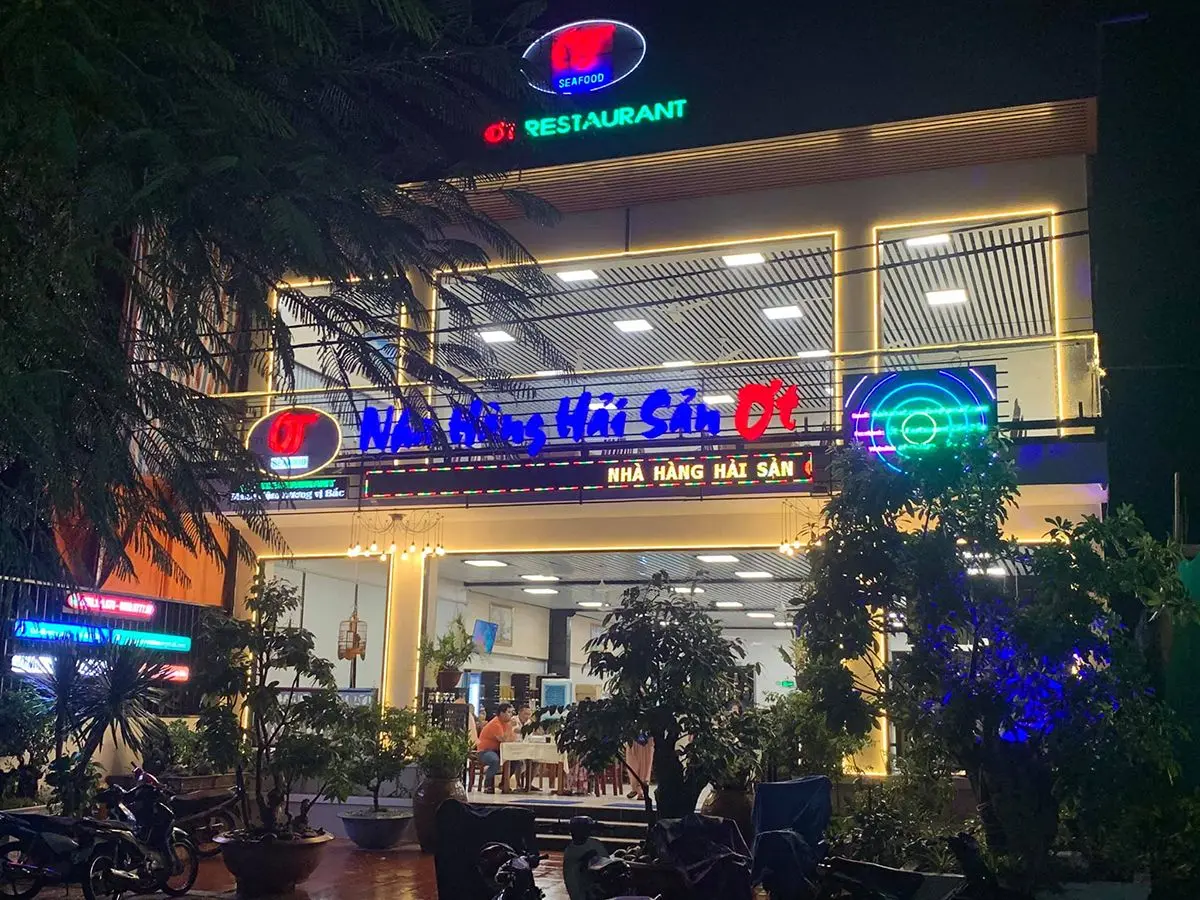 Nh&agrave; h&agrave;ng hải sản Ớt C&ocirc;n Đảo với thực đơn đa dạng đầy hấp dẫn 2