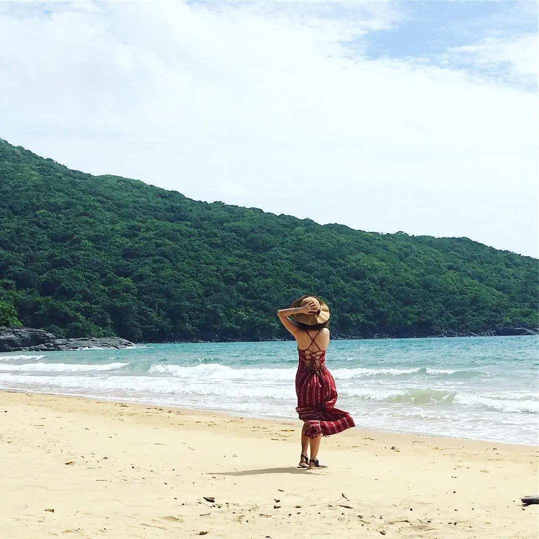 Bãi Đ&acirc;̀m Tr&acirc;̀u C&ocirc;n Đảo, bờ biển với phong cảnh tuyệt đẹp 4