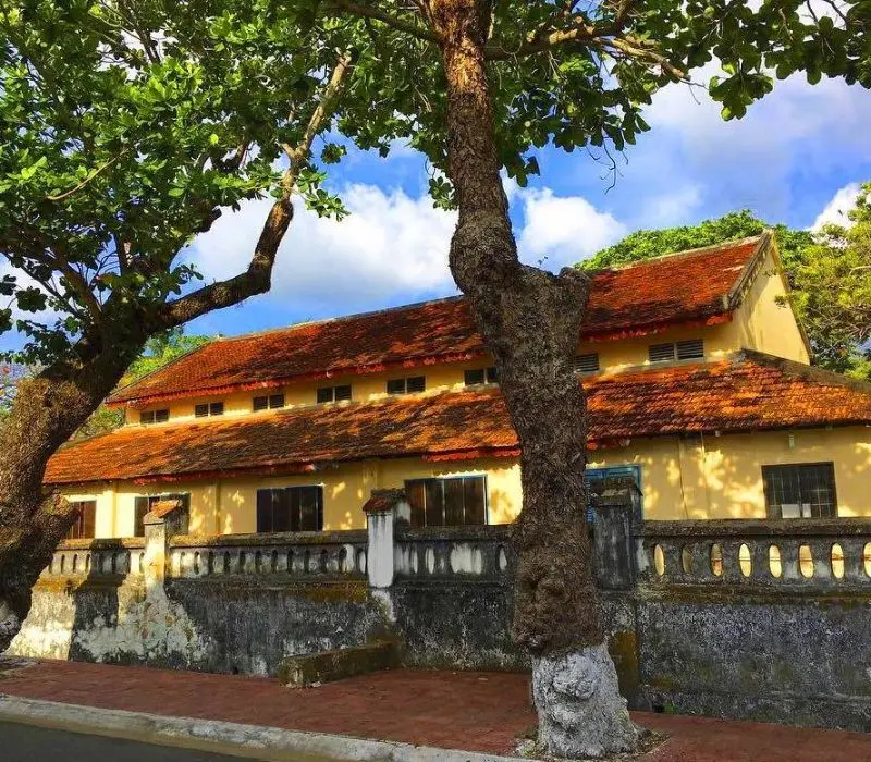 C&ocirc;n Đảo c&oacute; g&igrave; chơi? Kh&aacute;m ph&aacute; 23 điểm đến th&uacute; vị của đảo ngọc 20