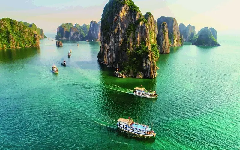 Kh&aacute;m ph&aacute; Vịnh C&ocirc;n Sơn: Vi&ecirc;n ngọc xanh giữa l&ograve;ng C&ocirc;n Đảo 8