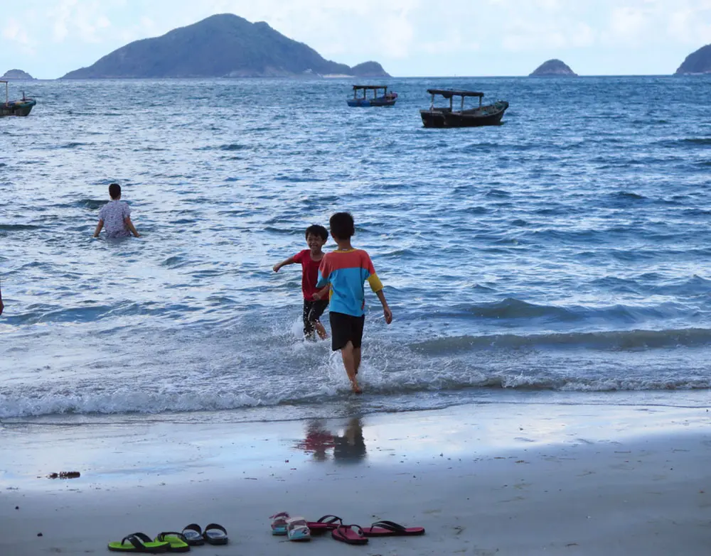 M&ugrave;a h&egrave; ở C&ocirc;n Đảo, m&ugrave;a của những ng&agrave;y thơ 9