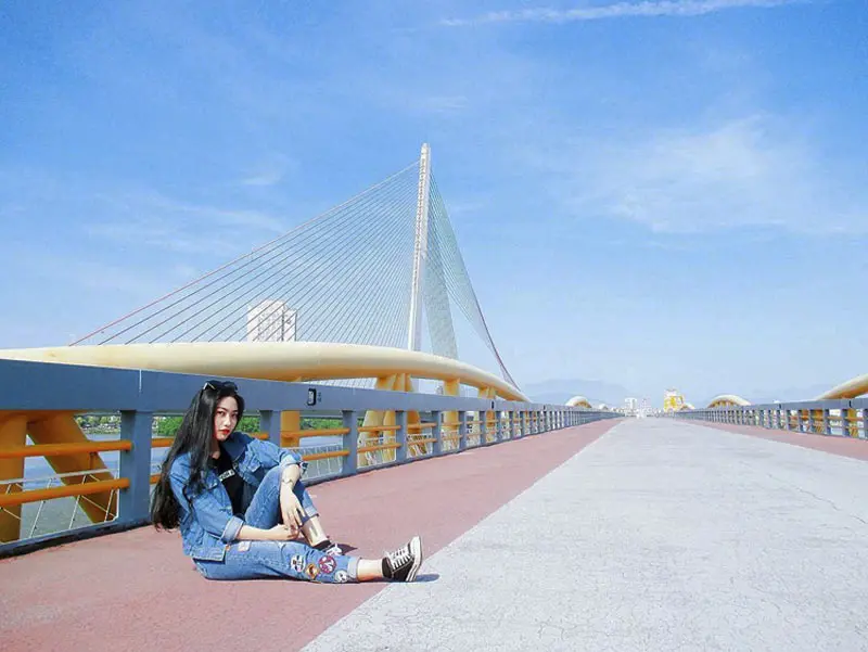 Cầu Trần Thị L&yacute;, điểm check-in ho&agrave;n hảo b&ecirc;n bờ s&ocirc;ng H&agrave;n thơ mộng 11