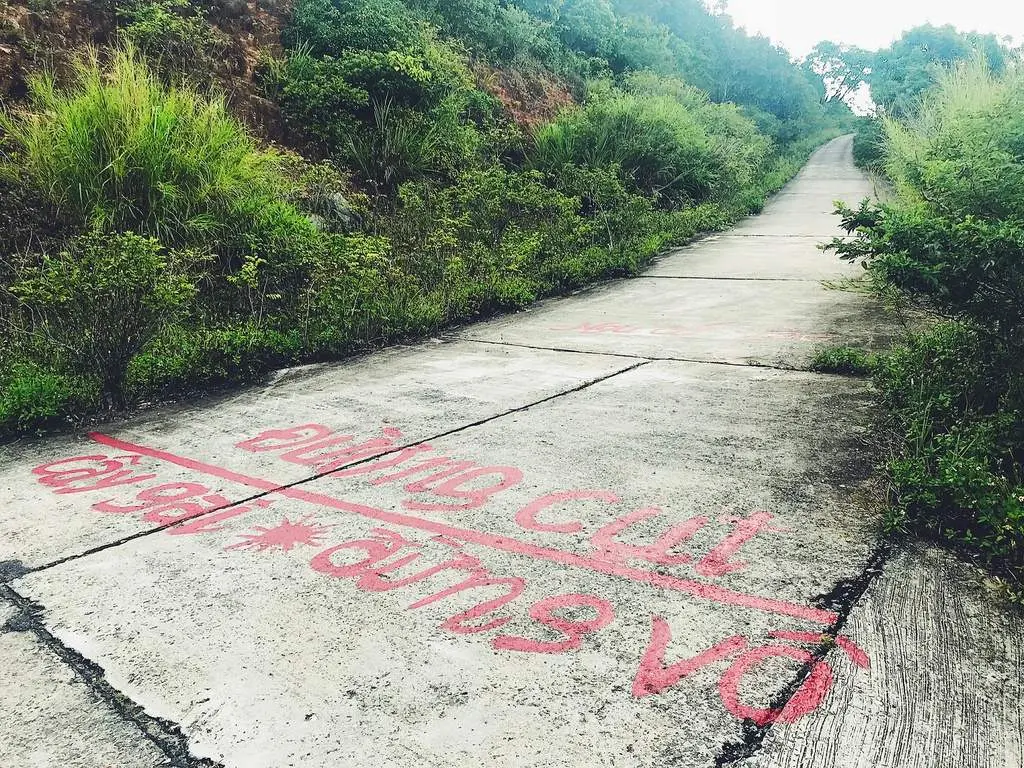 Kh&aacute;m ph&aacute; ngọn hải đăng Ti&ecirc;n Sa người g&aacute;c đ&ecirc;m cho t&agrave;u thuyền ra khơi 4