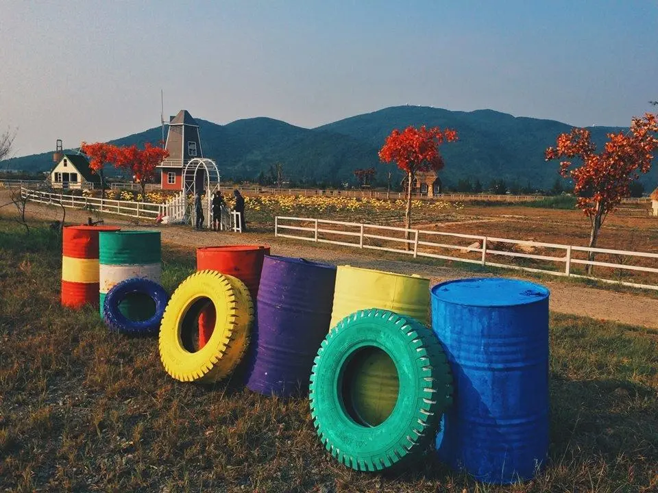 Phim trường Thuận Phước Field - Nơi t&aacute;i hiện khung cảnh l&agrave;ng qu&ecirc; ch&acirc;u &Acirc;u giữa l&ograve;ng Đ&agrave; Nẵng 9