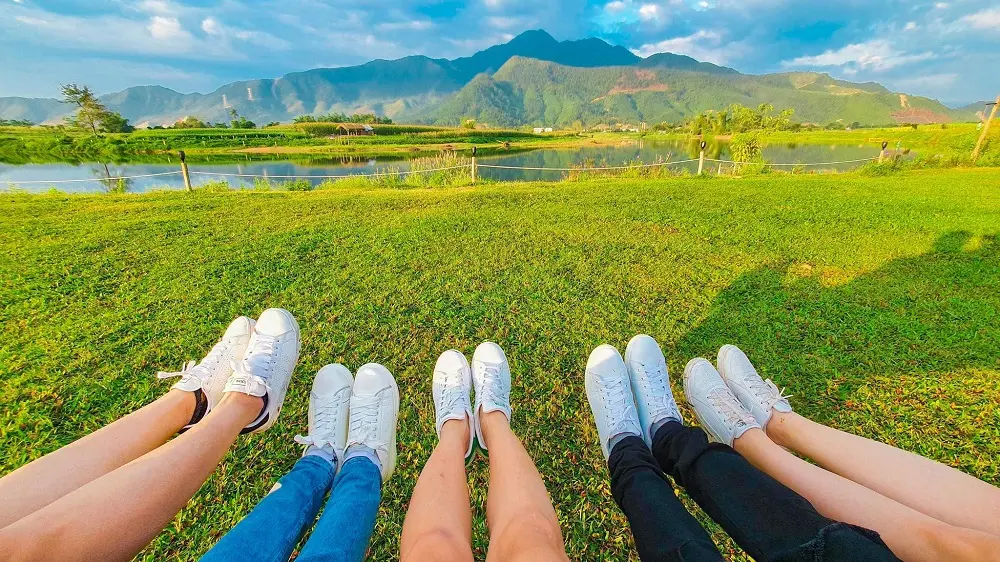 Set k&egrave;o c&ugrave;ng hội bạn th&acirc;n tại khu cắm trại s&ocirc;ng Y&ecirc;n Retreat Đ&agrave; Nẵng 3