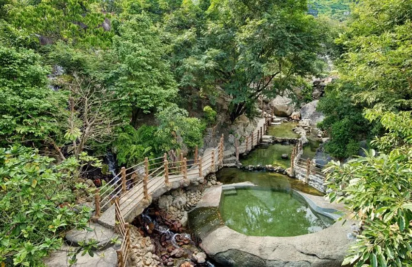 Tắm Onsen tại Suối kho&aacute;ng n&oacute;ng N&uacute;i Thần T&agrave;i &ndash; Đ&agrave; Nẵng 17
