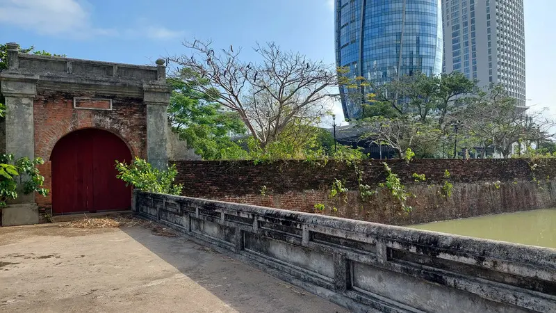 Th&agrave;nh Điện Hải, di t&iacute;ch lịch sử với những khẩu thần c&ocirc;ng độc đ&aacute;o 4