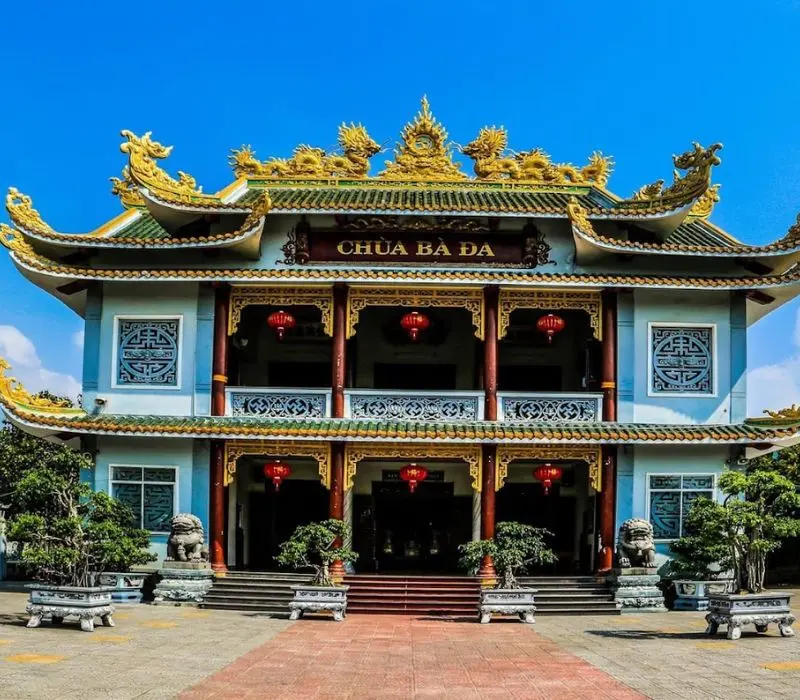 Top 14 ng&ocirc;i ch&ugrave;a Đ&agrave; Nẵng, c&otilde;i Phật linh thi&ecirc;ng giữa phố biển 10