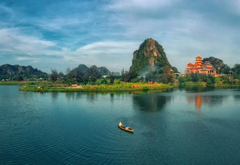 Top 7 cảnh đẹp Đ&agrave; Nẵng nổi tiếng bạn nhất định n&ecirc;n gh&eacute; thăm 4