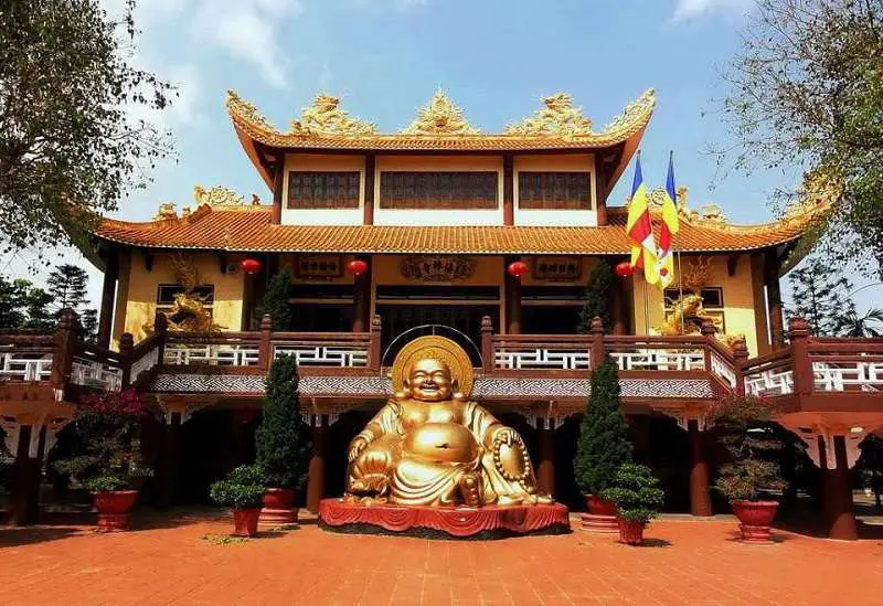 V&atilde;n cảnh ch&ugrave;a Ph&aacute;p L&acirc;m Đ&agrave; Nẵng, kh&ocirc;ng gian linh thi&ecirc;ng v&agrave; cổ k&iacute;nh 5