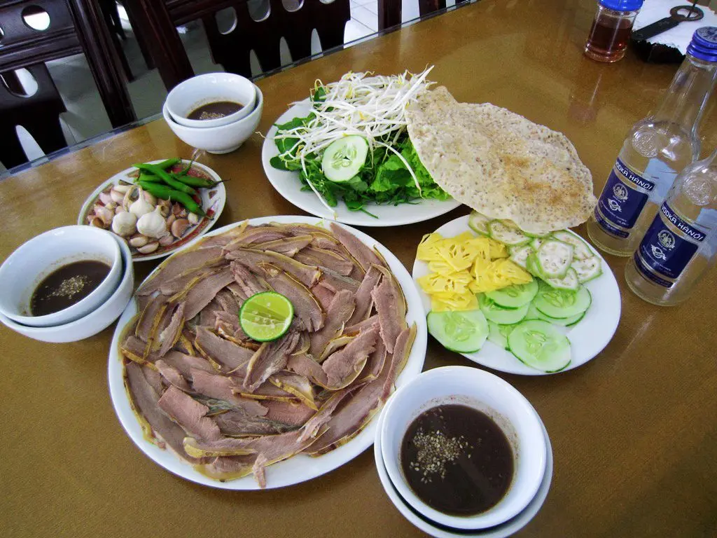 B&ecirc; thui Cầu Mống - Đặc sản kh&ocirc;ng thể bỏ qua trong h&agrave;nh tr&igrave;nh trải nghiệm m&oacute;n ngon Đ&agrave; Nẵng 7