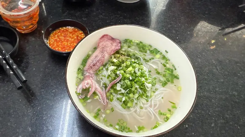 B&uacute;n quậy Đ&agrave; Nẵng: Trải nghiệm đậm vị biển giữa l&ograve;ng phố 6