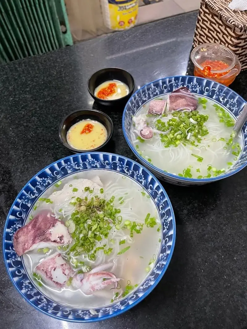B&uacute;n quậy Đ&agrave; Nẵng: Trải nghiệm đậm vị biển giữa l&ograve;ng phố 9