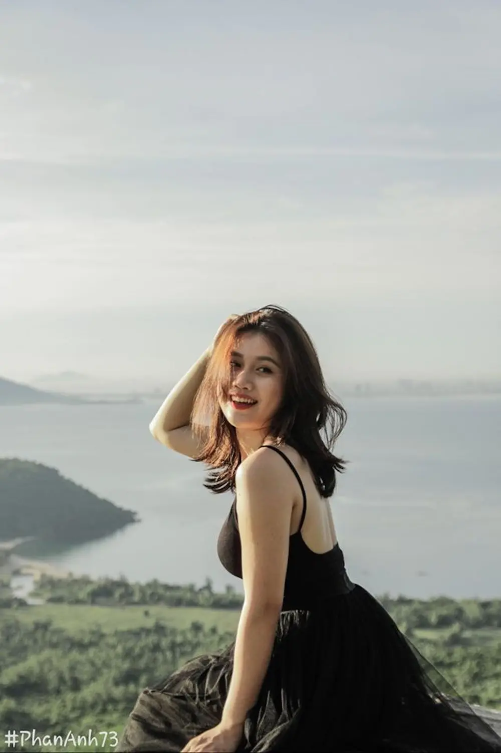 Ch&ecirc;nh v&ecirc;nh giữa thi&ecirc;n nhi&ecirc;n bạt ng&agrave;n Đ&egrave;o Hải V&acirc;n tại H&ograve;n Cụ R&ugrave;a Đ&agrave; Nẵng 4