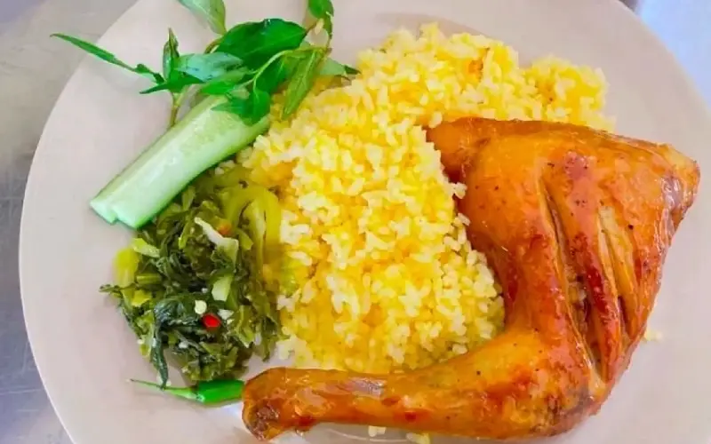 Cơm g&agrave; Đ&agrave; Nẵng - M&oacute;n ngon Đ&agrave; Th&agrave;nh tưởng lạ m&agrave; quen, ngỡ quen m&agrave; lạ 14