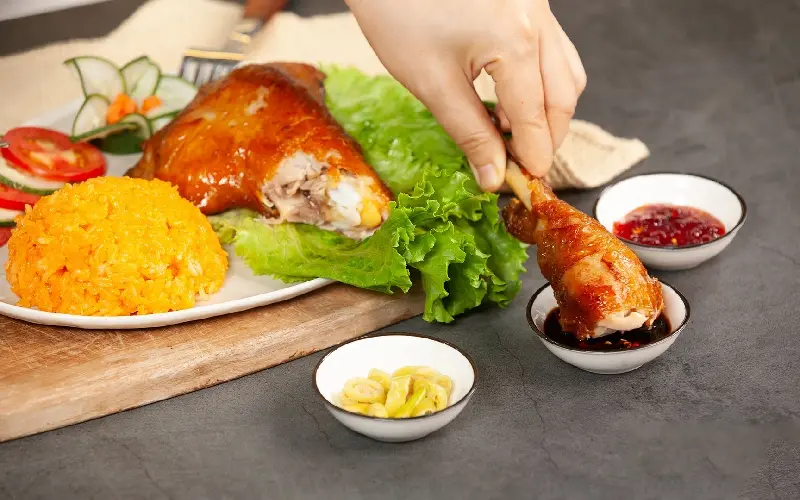 Cơm g&agrave; Đ&agrave; Nẵng - M&oacute;n ngon Đ&agrave; Th&agrave;nh tưởng lạ m&agrave; quen, ngỡ quen m&agrave; lạ 11
