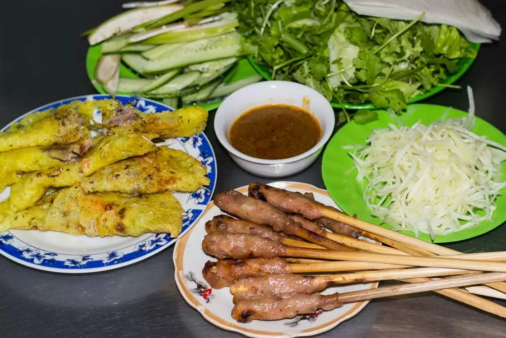 Điểm danh 10 qu&aacute;n b&aacute;nh x&egrave;o Đ&agrave; Nẵng thơm ngon tr&ograve;n vị 10