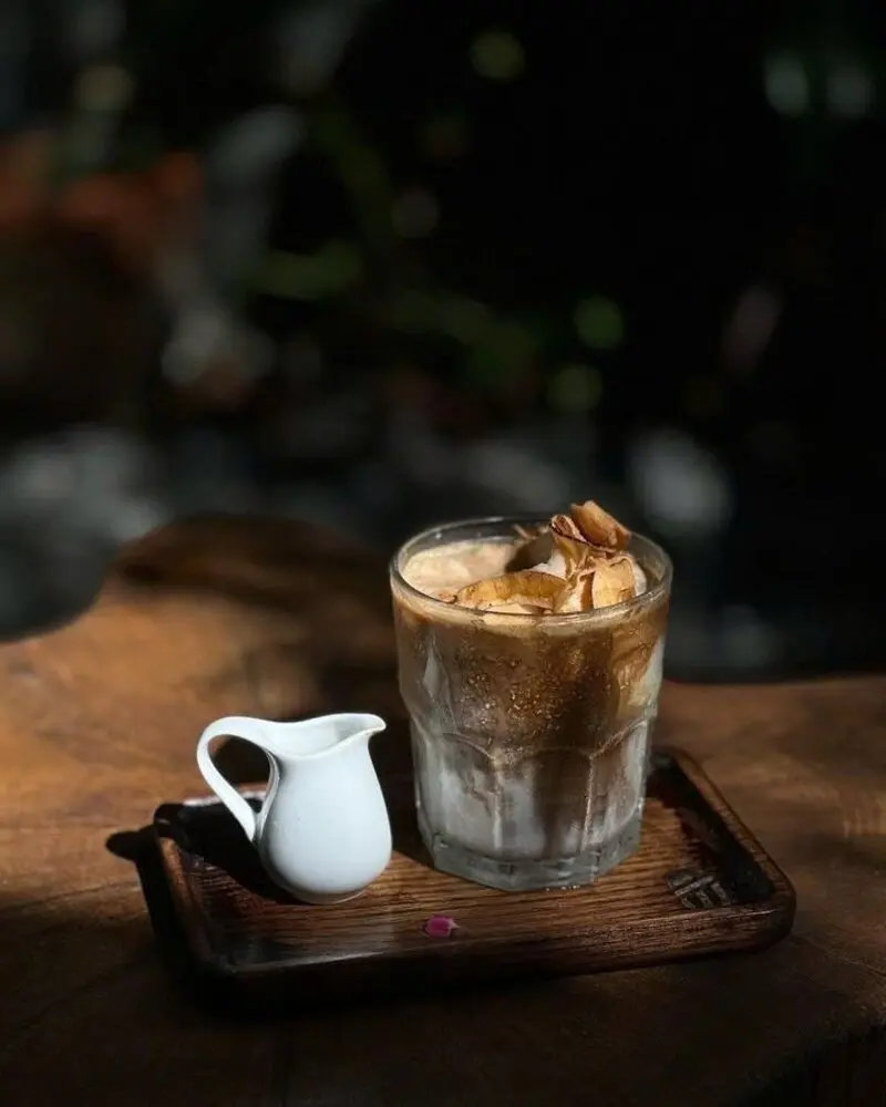 G&eacute; Cafe Đ&agrave; Nẵng: Tiệm c&agrave; ph&ecirc; xinh đẹp với tone m&agrave;u nh&atilde; nhặn 6