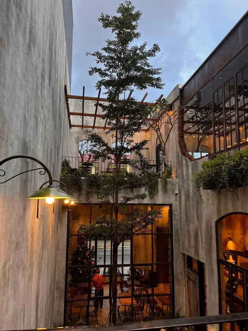 G&eacute; Cafe Đ&agrave; Nẵng: Tiệm c&agrave; ph&ecirc; xinh đẹp với tone m&agrave;u nh&atilde; nhặn 4