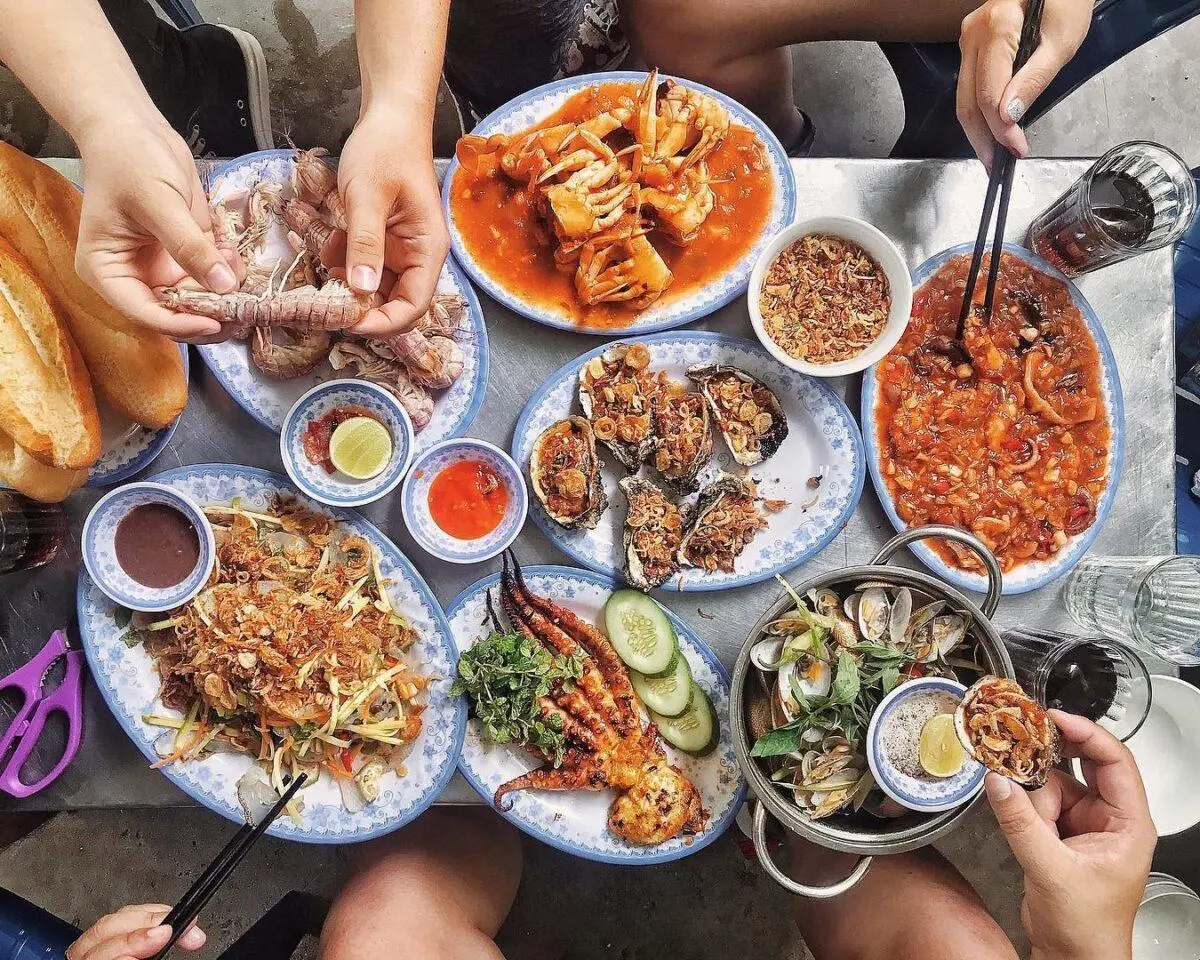 Hải sản Năm Đảnh - Qu&aacute;n hải sản nổi tiếng nhất Đ&agrave; Nẵng c&oacute; ngon như lời đồn? 6