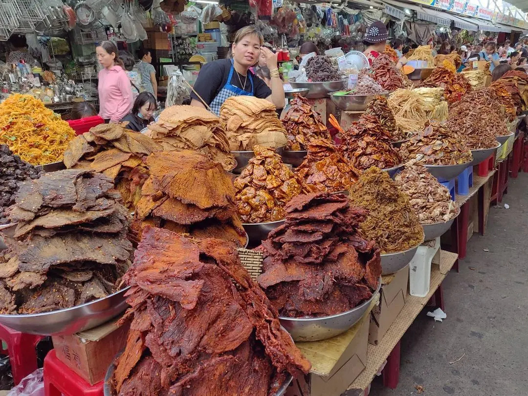 Kinh nghiệm c&agrave;n qu&eacute;t chợ Cồn Đ&agrave; Nẵng, kh&aacute;m ph&aacute; thi&ecirc;n đường ẩm thực 10