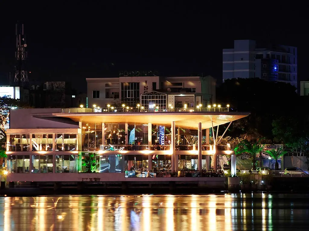 Memory Lounge Đ&agrave; Nẵng - Chiếc l&aacute; khổng lồ b&ecirc;n cạnh s&ocirc;ng H&agrave;n 2