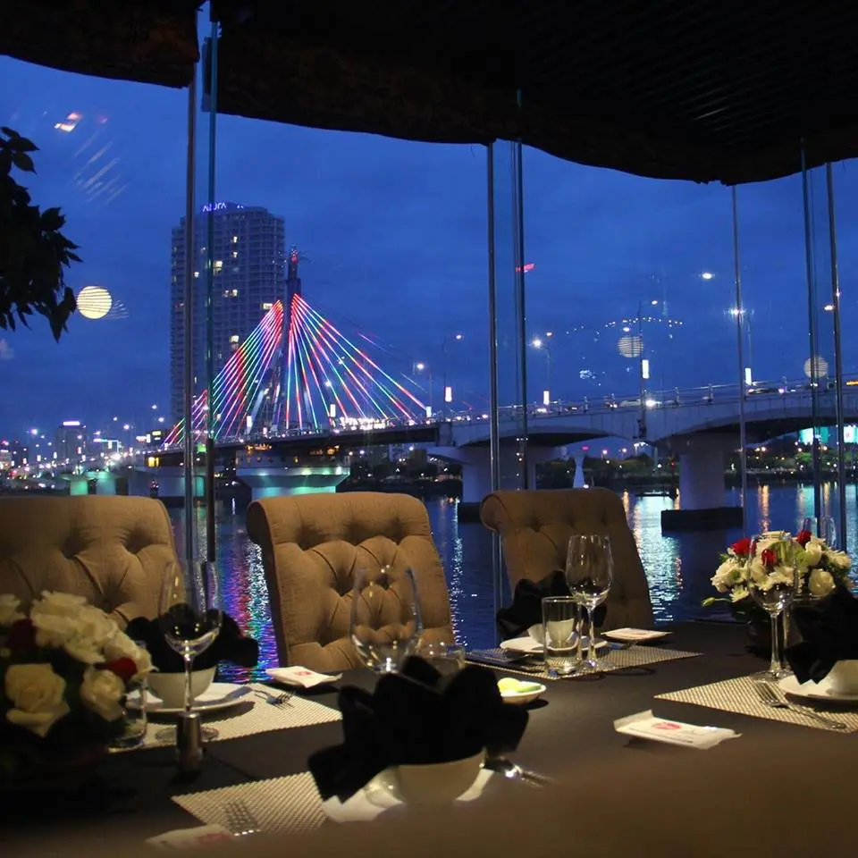 Memory Lounge Đ&agrave; Nẵng - Chiếc l&aacute; khổng lồ b&ecirc;n cạnh s&ocirc;ng H&agrave;n 5