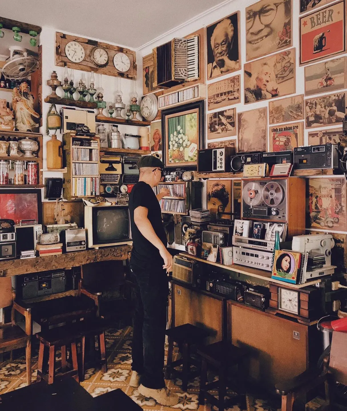N&agrave;o m&igrave;nh c&ugrave;ng gh&eacute; qua Nối Caf&eacute; Đ&agrave; Nẵng để ho&agrave;i niệm những ng&agrave;y xưa cũ 12