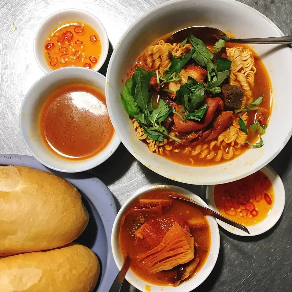 Những địa chỉ ph&aacute; lấu Đ&agrave; Nẵng thơm ngon kh&ocirc;ng thể chối từ 8