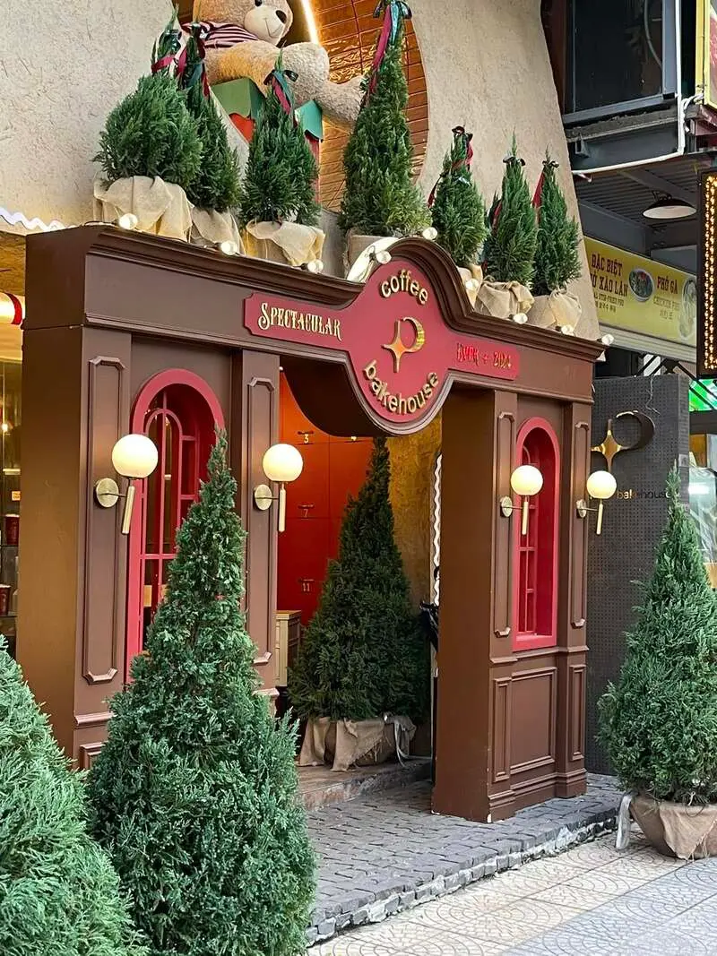 P Coffee: Kh&ocirc;ng gian cafe sang trọng giữa l&ograve;ng Đ&agrave; Nẵng 2