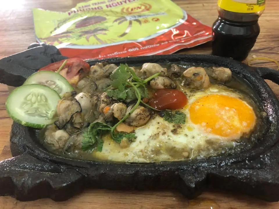 Qu&aacute;n H&agrave;u Ti&ecirc;n Sơn -Thưởng thức đặc sản h&agrave;u thứ thiệt ngay Đ&agrave; Nẵng 6
